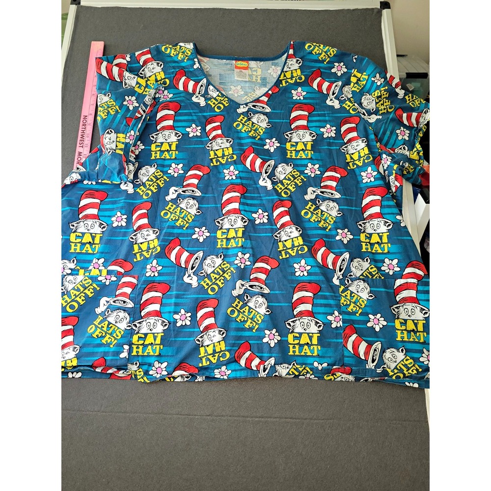Dr. Seuss Cat in the Hat Women's 5XL Patterned Scrub Top Blue TF614